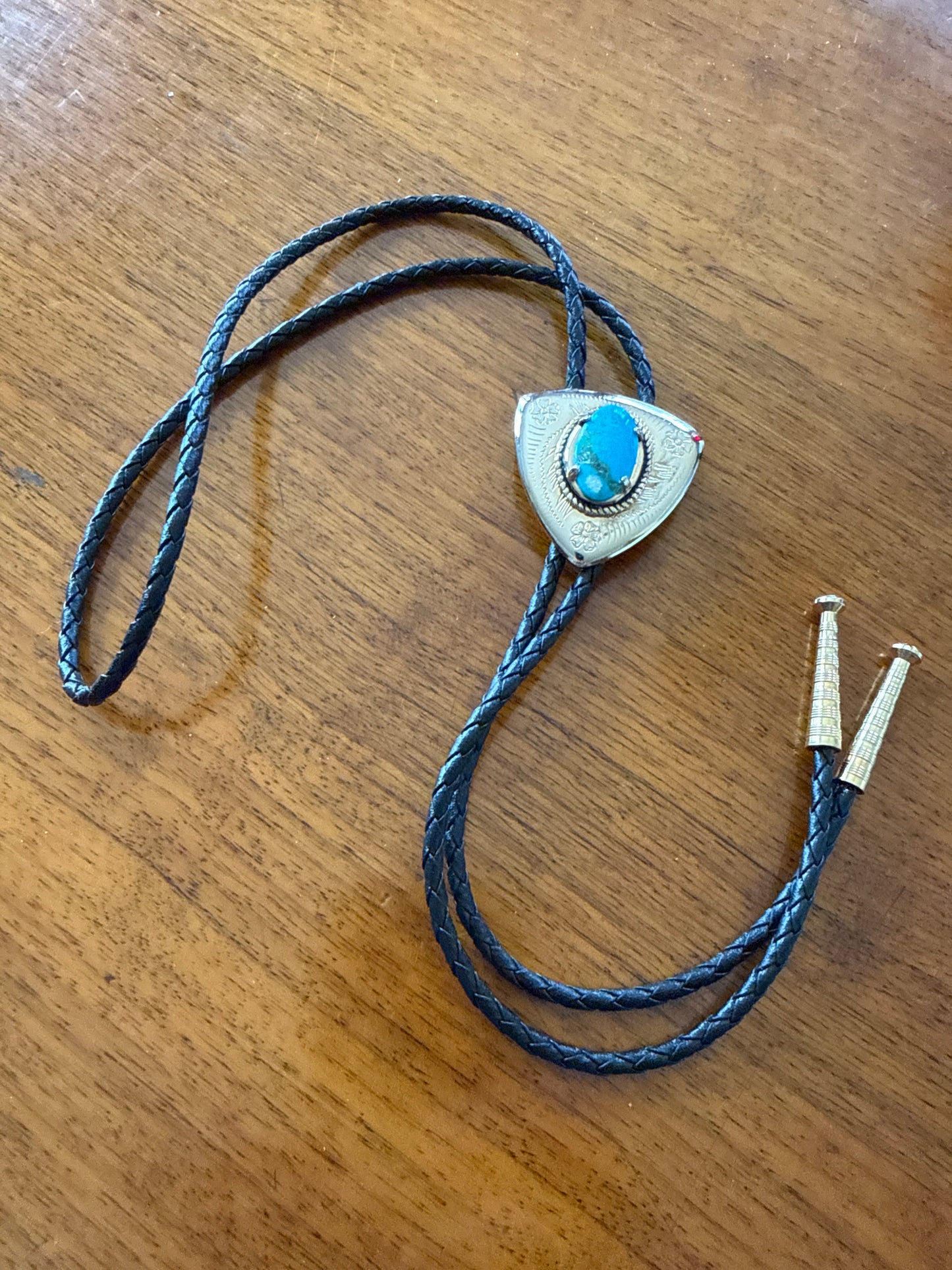 Turquoise bola